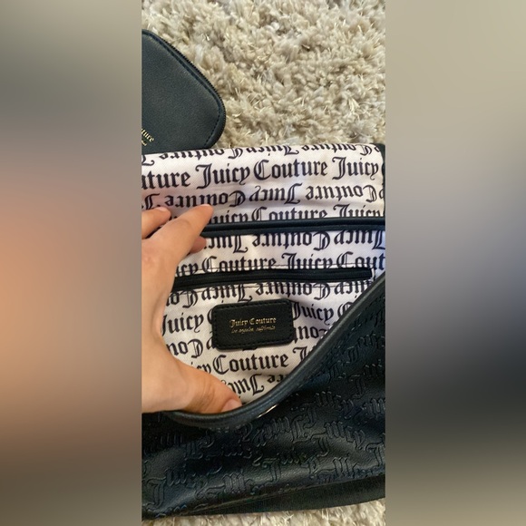 Juicy Couture Cross Body Purse - Picture 4 of 9